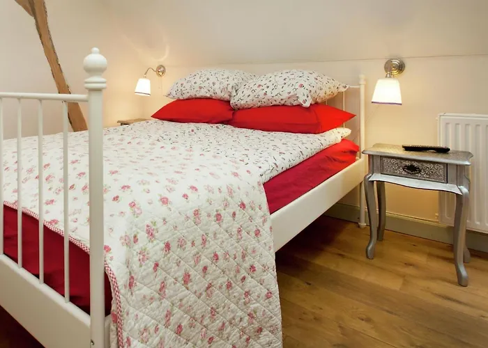 Scenic Gulp Valley בית נופש